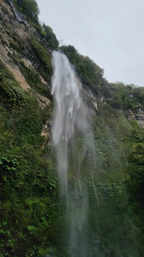 18K views · 421 reactions | Salto La Chijeta De La Vieja. ExtremeTour Chile Campo Base Chile #Curacautín #CuracautínTurístico #curacautinchile #curacautin | Curacautín Chile | Facebook