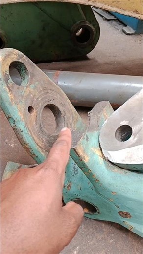 TO BE RESTORED IN MANUFACTURING WORKSHOP EXCAVATOR'S END BOSS