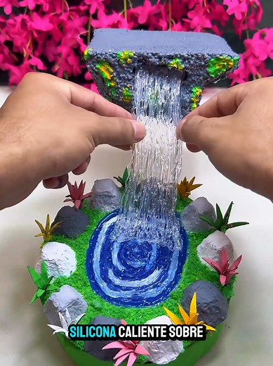 Cómo crear una isla flotante con cascada de agua — truco fácil