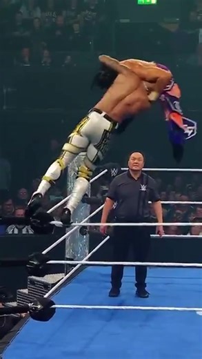 Leon Slater vs Carmelo BANGER! #fyp #smackdown #wwe #carmelohayes #leonslater