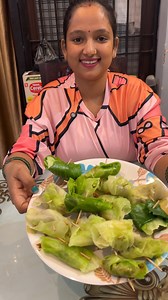 2.4M views · 37K reactions | 塞Patta gobhi se bnaye healthy momos . . . . . . . #couplevlog #likeforlike #homemade #trysomethingnew #vegetables #vegmomo #momo #different #couplevlog #minivlog #viralminivlog #dailyvlog | Jeet Thakur Pranks | Facebook