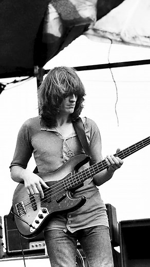 Ramble On: The Bass Line Mastery of John Paul Jones
