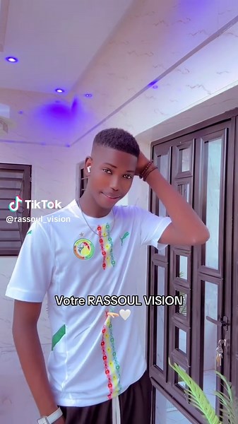 Explore the Unique Style of Senegalese Fashion