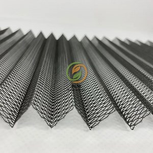 [Hot Item] Insect Zig Zag Window Mesh Is Easy to Insert in Between Doors and Solid Frame of Windows Render Natural Ventilation and Lighting System From The Bad Environment