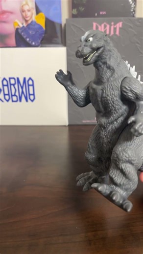Just dancing #godzilla #derpy #ultraman #jurassicworld