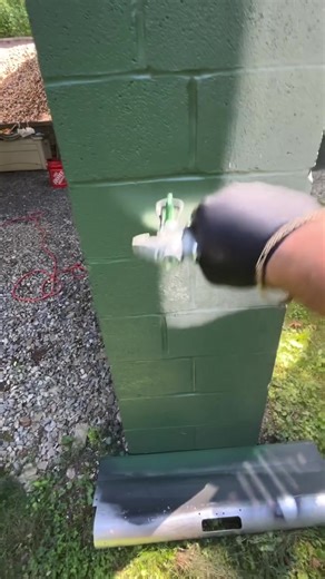 #TitanCountdown2025 The second most popular video you all watched in 2025 was this video showing the Titan X 440 and the 521 tip getting the job done. Video from Daniel McIntyre.