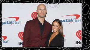  Behind the fame and the spotlight, country music’s biggest stars have stories wilder than their songs! From whirlwind romances to shocking heartbreaks — these 15 country stars’ love lives will leave you speechless.  #CountryDrama #MusicSecrets | Country music news & vibes | Facebook