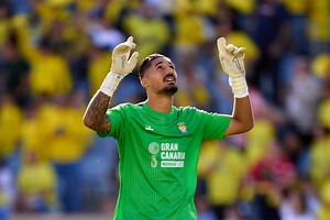 Why Wolves are now highly unlikely to sign Alvaro Valles, amid Jose Sa speculation