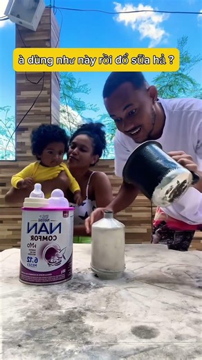 ba làm Đổ hết sữa khiến con tria nhịn đói 😭
