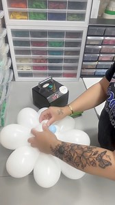 186K views · 1.3K reactions | White balloon flower #tutorial #balloonartist #balloontwisting #agoohsballoons | AGOOH’s Balloons | Facebook
