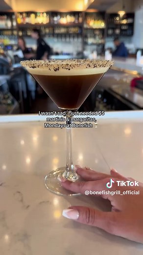 Happy Hour at Bonefish: Martini & Margarita Specials