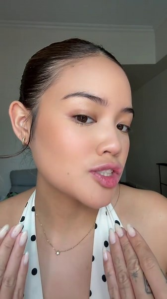 BYS Compact Powder: Dunk Test for Ultimate Durability