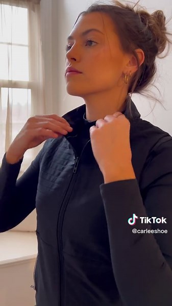 Stylish Under Armour Golf Outfit for Women