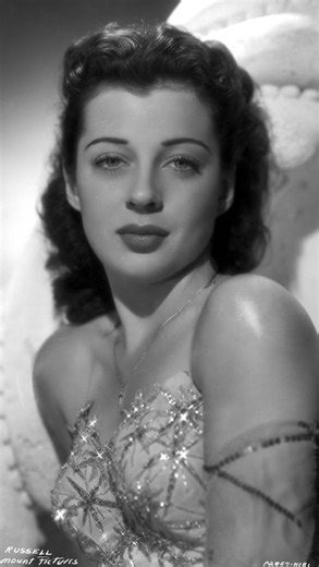 Vintage Stardust | Today’s birthday girl Gail Russell (1924-1961) with Ginger Rogers (1911-1995) and Rand Brooks (1918-2003) in “Lady in the Dark” (1944).... | Instagram