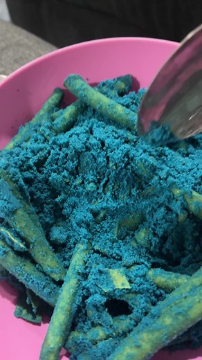 🤪🤤#takis#bluetakis#takispowder | the flavors are melting on my tongue