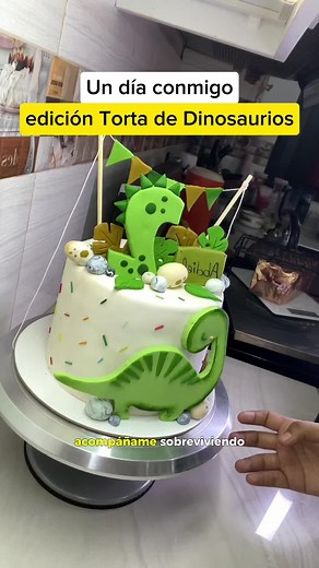 Cómo Hacer una Torta de Dinosaurio Creativa