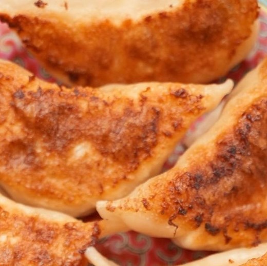 Chris Joe on Instagram: "These Pork and Chive dumplings are some of the best dumplings I've made to date! The filling is so juicy and delicious whether you pan fry, boil, or steam them, and they're the best with my homemade dumpling dipping sauce! 🥟 I used Chinese chives here for a classic filling combination, but you can easily substitute them with fresh scallions. For an extra bouncy, springy filling texture, I highly recommend slamming the mixture down a few times in the bowl prior to fillin