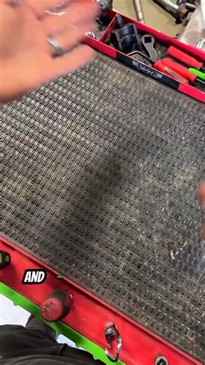 The Olsa Tools split beam torque wrench is built for pure strength and unmatched accuracy. There's no need to reset to zero after use—just set it and go! 🌟 Smash Like and Save This Post for Later! 📹 @gearheadbryan . . . #OlsaTools #DoMoreDoBetter #mechanic #mechanics #tools #automotive #auto #carguys #mechanicproblems #autorepair #repair #autotechnician #automotivetechnician | Olsa Tools