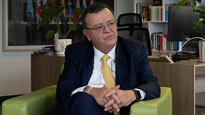 Entrevista al presidente de la JEP, Alejandro Ramelli: "Si acaban la JEP, las damnificadas serían las víctimas"unidad"