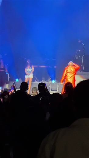 @davido performing Aye at Atl #davido #concert #atlanta #afrobeats #YawPlays