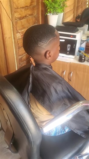 bondera try the best barber (@bonderatrythebestbarber)’s videos with original sound - Zim_Celebrity