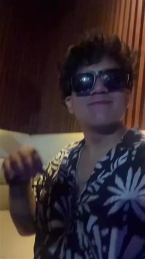 En mis tiempos se perreaba al revés 🤷🏻‍♂️. #2pa2 #losprohibidos #sacamelasprras