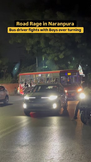 Swagatam Amdavad Hindi on Instagram: "Bus driver fights with two wheeler boys overturning in Narayanapura area of Ahmedabad"