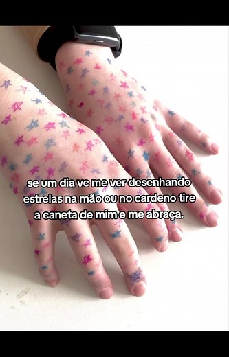 O que significa desenhar estrelas na mão?