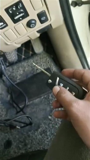 how to make car key remote 🤔👍#carkey #automobile #motorbike