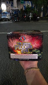 Tuklas Pyro Birthday 🎉 Modern Eye 49's By Golden Rooster. #jhayarriveratv #dailysparkswithjhayarrivera #jhayarfireworks #fireworks #christmas2025 #pasko2025 #nye2026 #bagongtaon2026 #salubongbagongtaon2026 #diwali #feuerwerk #vuurwerk #pirotecnica #kembangapi | Jhay-Ar Rivera TV