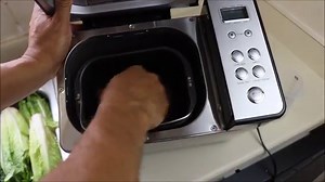 Breadman BK1050S Review: Is The Collapsible Paddle Worth It?