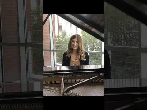 Vocalization Practice with Rebecca...a 1/2 hour of awesome vocal exercises to strengthen your voice!