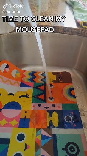 Mousepad Bath Time: SteelSeries 63005 QCK Low Profile Mini Mousepad Cleaning