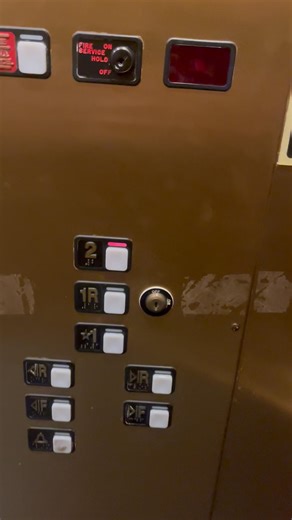 Schindler 300A Hydraulic Elevator at Barnes & Noble near Cumberland Mall - Atlanta, GA