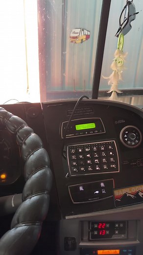 Exploring Vehicle Dashboard and Control Panel Features