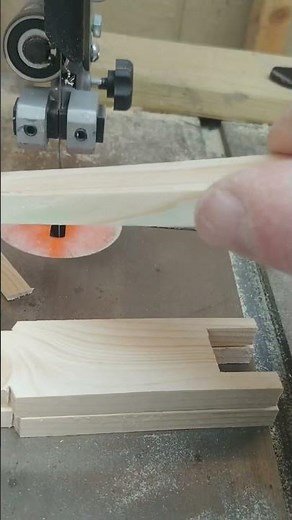 400 bee frames, 800 sidebars, 1600 times you make these 2 cuts #bee #frames #beekeeping #diy