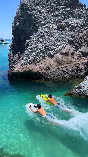 Experience the adrenaline rush when driving around with SEABOB. Find out more about the outstanding technology behind the worlds fastest watersled. https://seabob.com/en/technology/ | SEABOB