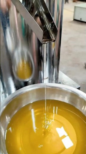 Cold Press Sesame Oil Extraction | Hydraulic Oil Press Machine Working