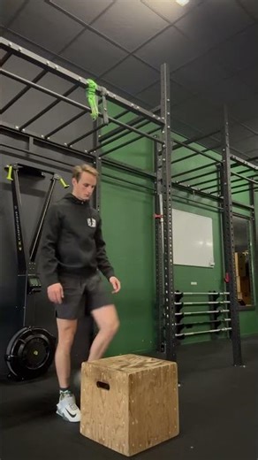 Box step up - Alternating