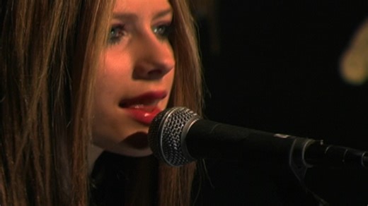 Avril Lavigne - My Happy Ending (Live@VH1) - 4K