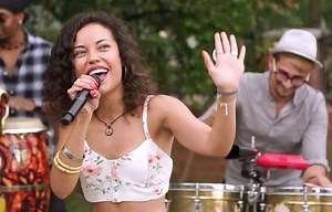 'Hello' de Adele en versión salsa conquista las redes sociales