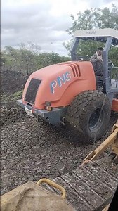 HAMM. Soil compactor 311