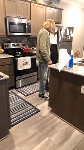 My Dad Kurt Cobain😅🤘 #90s #grunge #kurtcobain #cosplay | Seattle Sound 90's