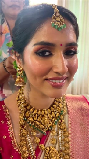 Hindu Bride Wedding Look #southindianbride #hinduwedding #styling #sareedraping #hindubride #wedding