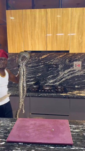 How to prepare a python 🐍 pepper soup 🍲