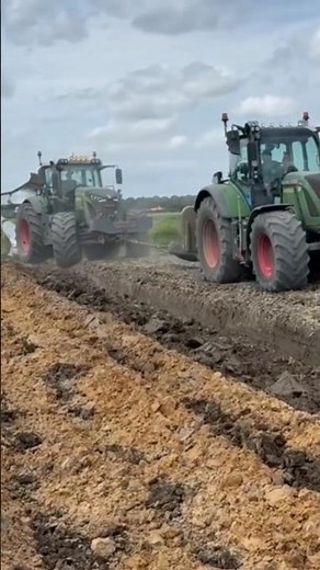 Extreme ploughing 😎 Fendt 942 / 718 #tractor #farming