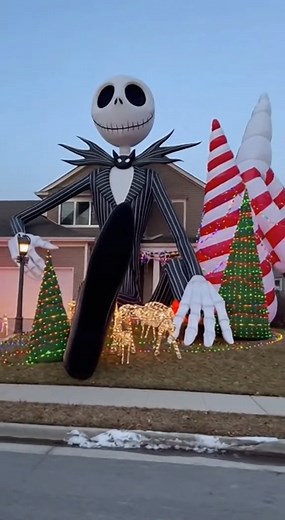 What’s this? #Christmas #decoration #jackskellington | Jack Skellington Addict