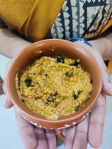 293K views · 806 reactions | Pyaaz (Onion) Ki chutney in 5 minutes - South Indian Style - Live video by Archana Chakravarty ! Text Recipe Link: https://www.zaykakatadka.com/recipe/pyaz-ki-chutney-onion-chutney/ | 5 minute Veg Recipes | Facebook