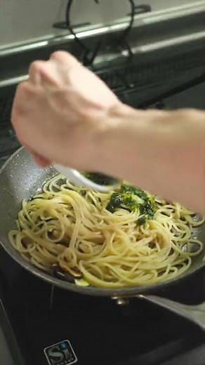 【バジルで爽やか】ズッキーニのシンプルパスタの作り方 [パスタレシピはBINANPASTA]