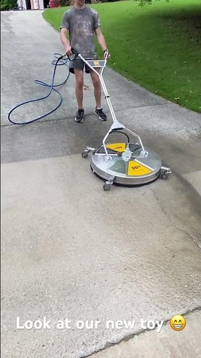 Trying out our new 4400 psi Predator pressure washer with the brand new BE 30 inch Whirlaway